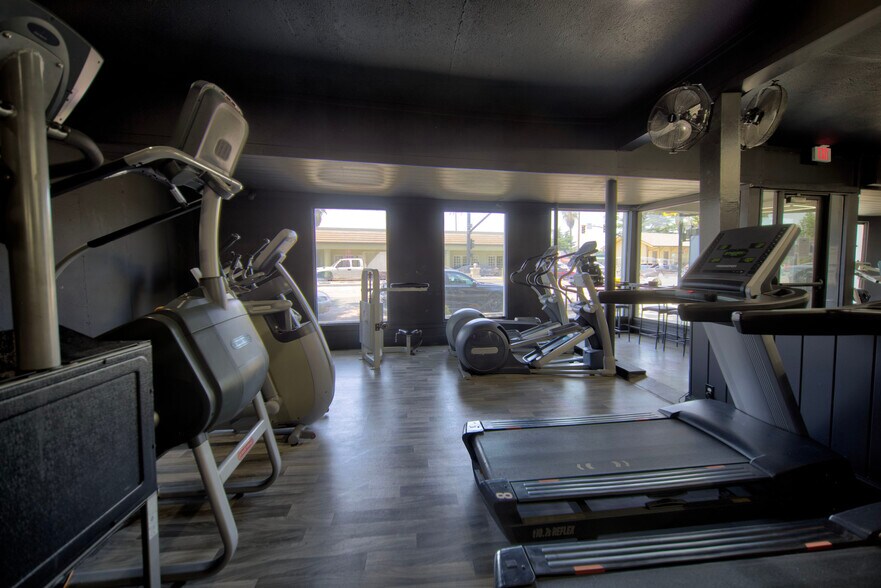 More Photos Of 9793 Live Oak Blvd, Live Oak Storefront Retail Office For Sale