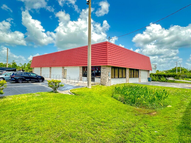 Primary Photo Of 1445 Cox Rd, Cocoa Light Distribution For Lease