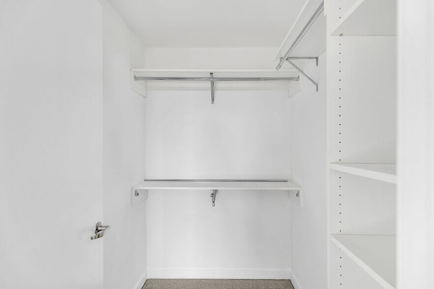 More Photos Of 11900 Courtleigh Dr, Los Angeles Apartments For Sale