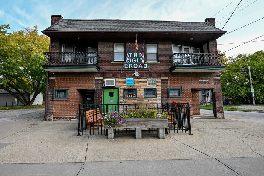 More Photos Of 3908 Denison Ave, Cleveland General Retail For Sale