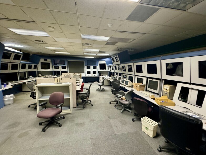 More Photos Of 3417 N Roan St, Johnson City Office Residential For Sale