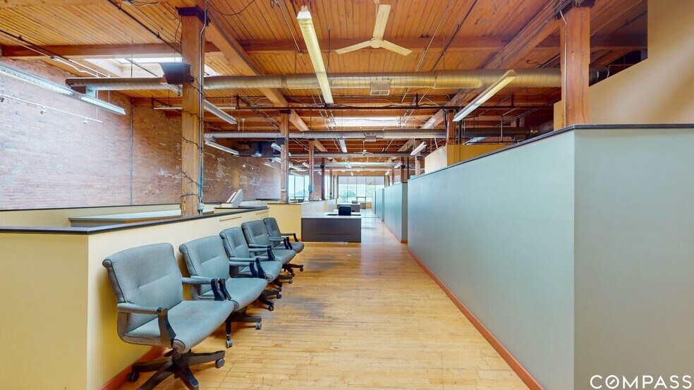 More Photos Of 2241 S Wabash Ave, Chicago Loft Creative Space For Sale