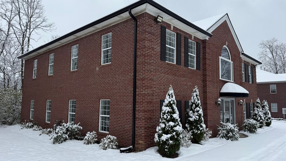 More Photos Of 11801 Brinley Ave, Louisville Medical For Lease