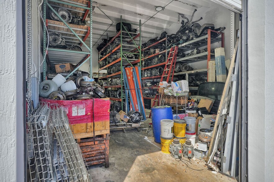 More Photos Of 7007 SW 13th Ter, Miami Warehouse For Sale