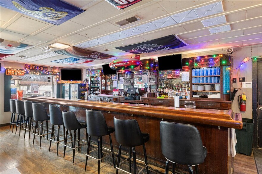 More Photos Of 104 Taylorville Rd, Taylorville Restaurant For Sale