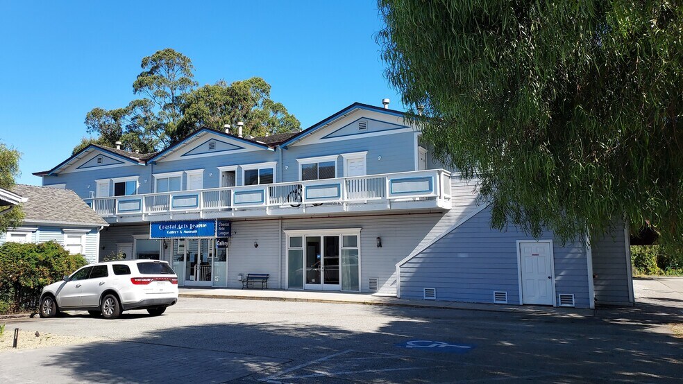 More Photos Of 300-302 Main St, Half Moon Bay Office For Lease