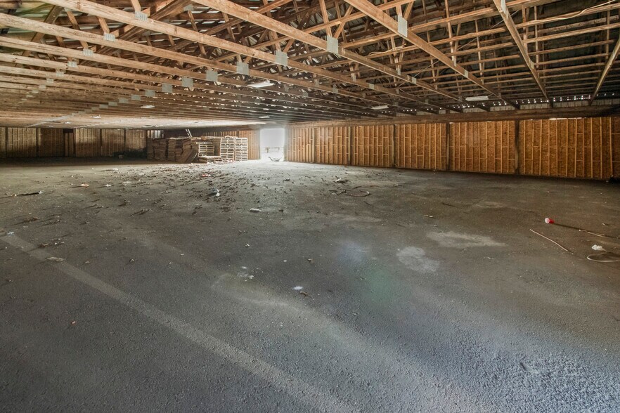More Photos Of 2660 Main Rd, Franklinville Contractor Storage Yard For Sale