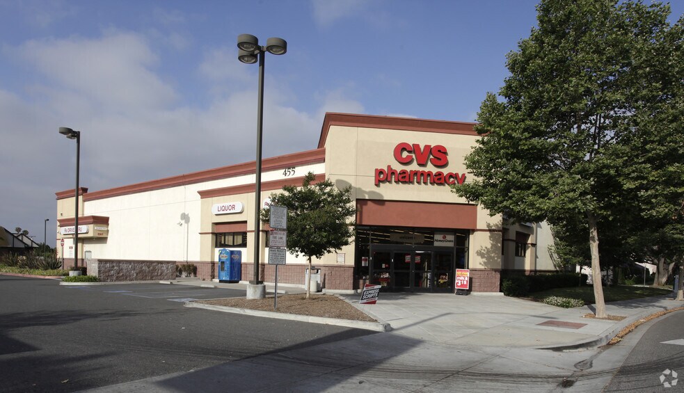 More Photos Of 331-455 N State College Blvd, Fullerton Unknown For Lease