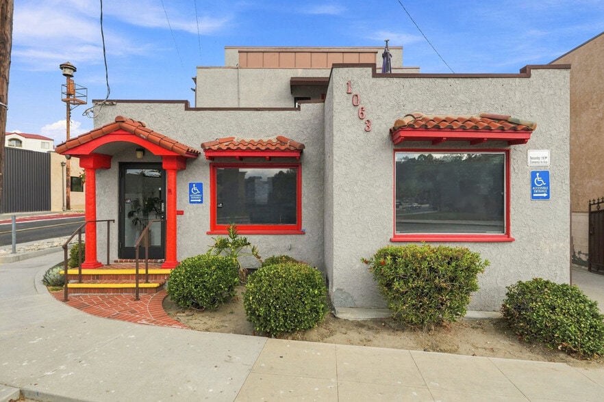 More Photos Of 1063 Colorado Blvd, Eagle Rock Medical For Sale