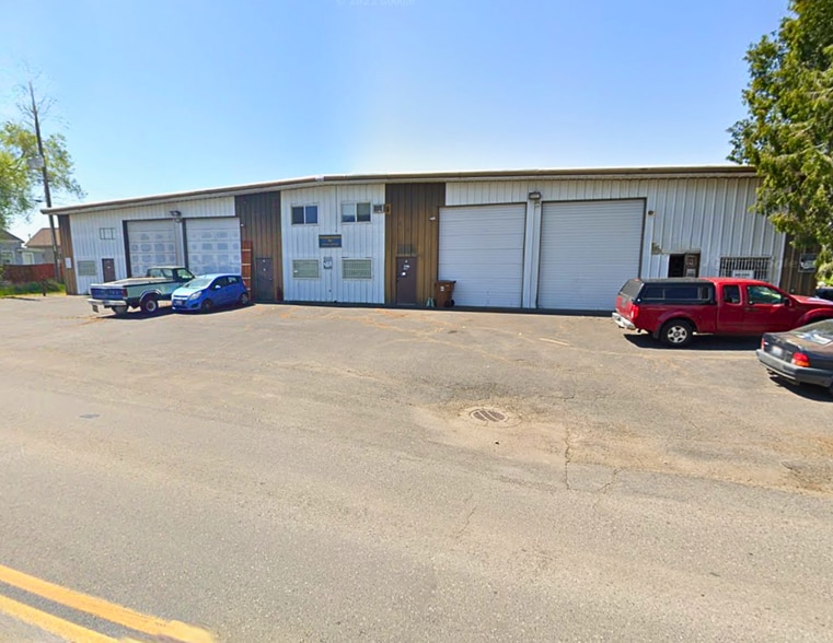 More Photos Of 4817 N Freya St, Spokane Service For Sale