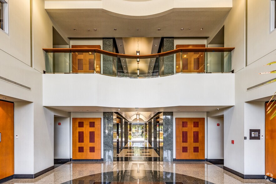 More Photos Of 601 S Lake Destiny Rd, Maitland Unknown For Lease