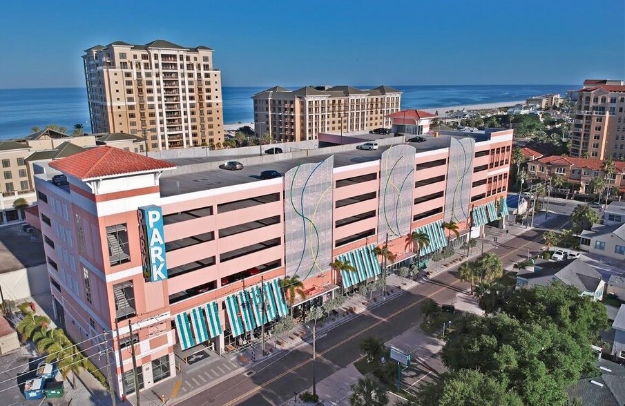 Primary Photo Of 490 Poinsettia Ave, Clearwater Parking Garage For Lease