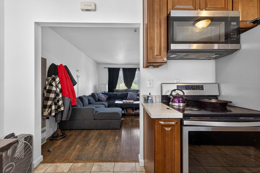 More Photos Of 600-606 Pacific Ave, Santa Rosa Apartments For Sale