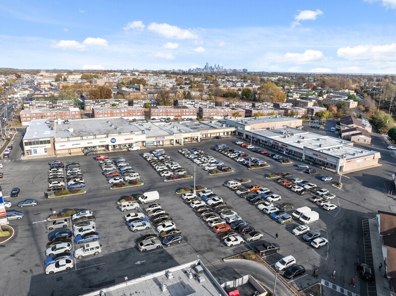 Primary Photo Of 1500 Garrett Rd, Upper Darby Township Unknown For Lease