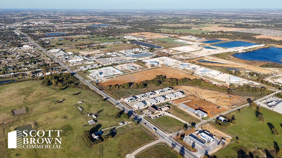 More Photos Of 8587 Stewart Rd, Aubrey Unknown For Lease