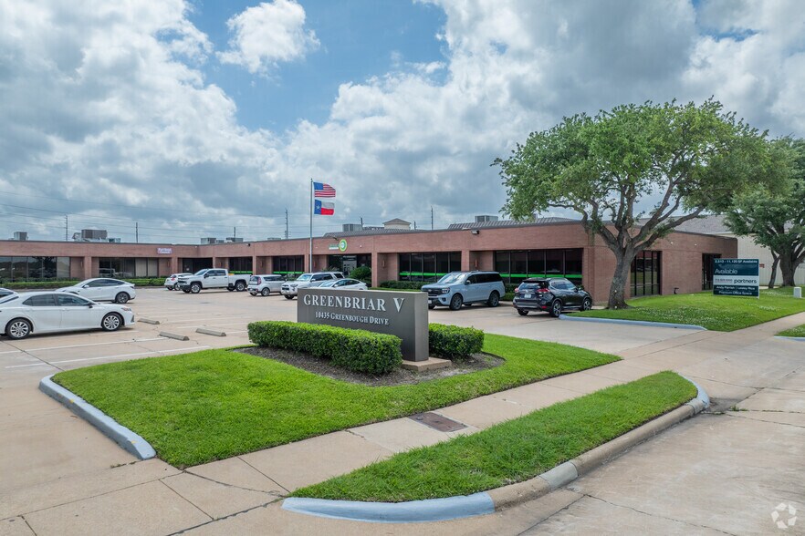 More Photos Of 10435 Greenbough Dr, Stafford Office For Lease