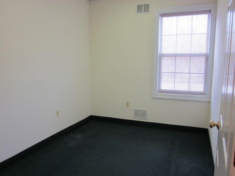 More Photos Of 1256 Us Highway 202, Bridgewater Office For Lease