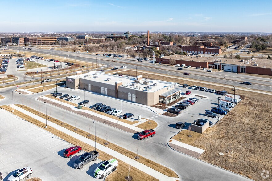 More Photos Of 144th & West Dodge Rd, Omaha Unknown For Lease