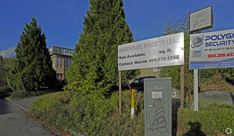 More Photos Of 6939 Hastings St, Burnaby Flex For Lease