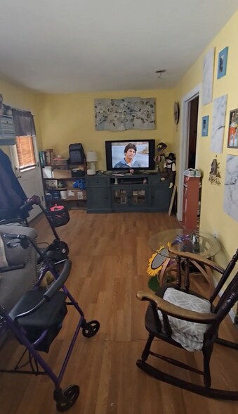More Photos Of 48 Summer St, Rutland Apartments For Sale