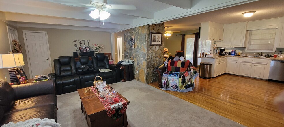 More Photos Of 125 McCullugh Rd, Boiling Springs Office Residential For Sale