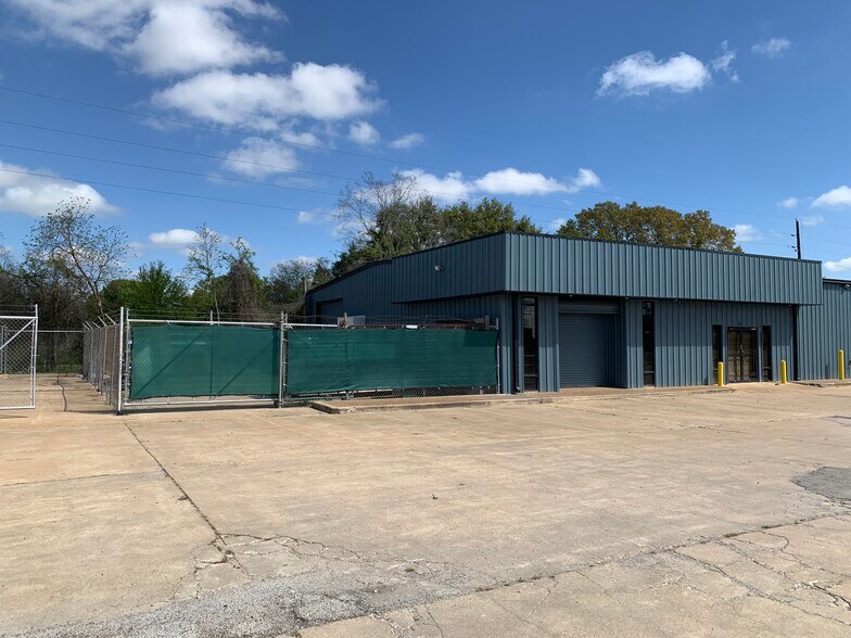 Primary Photo Of 15926 Cypress North Houston Rd, Cypress Industrial For Lease