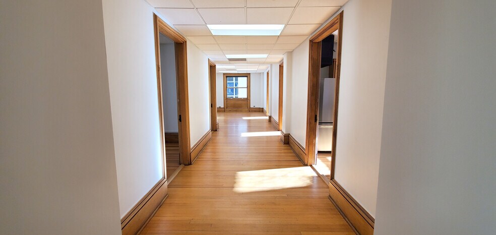 More Photos Of 730 17th St, Denver Office For Sale