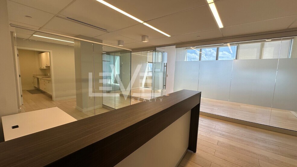 More Photos Of 2455 E Sunrise Blvd, Fort Lauderdale Loft Creative Space For Sale