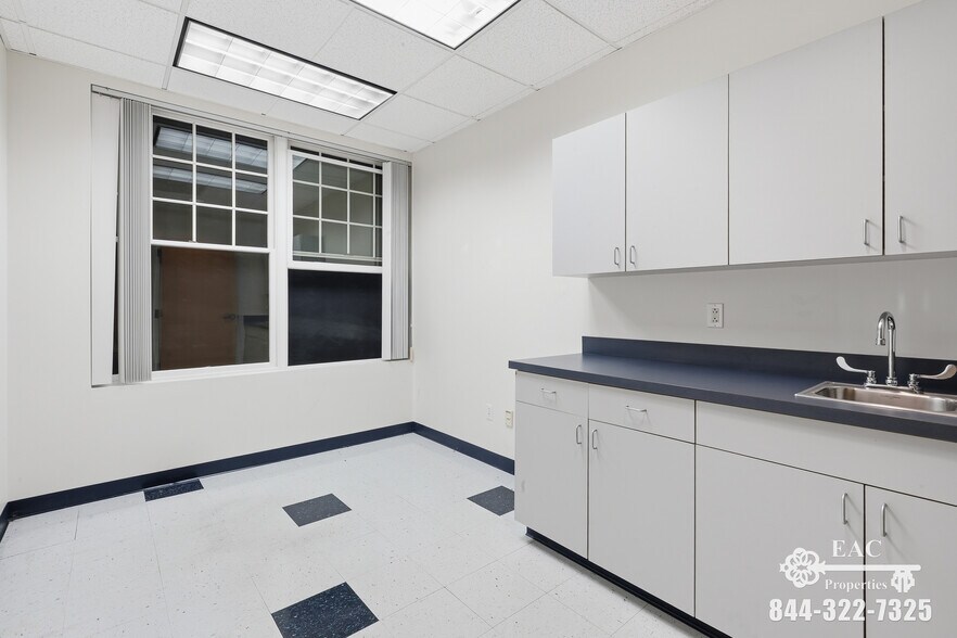 More Photos Of 887 Bridgeport Ave, Shelton Medical For Lease