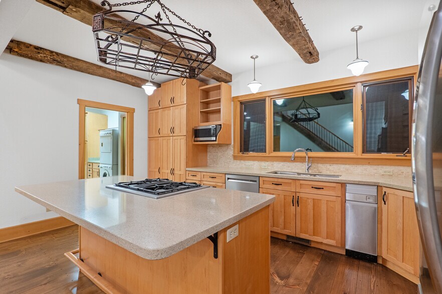 More Photos Of 243 Ridgeline Dr, Brevard Specialty For Sale