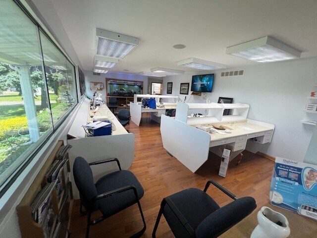 More Photos Of 4931 Southwestern Blvd, Hamburg Office For Sale