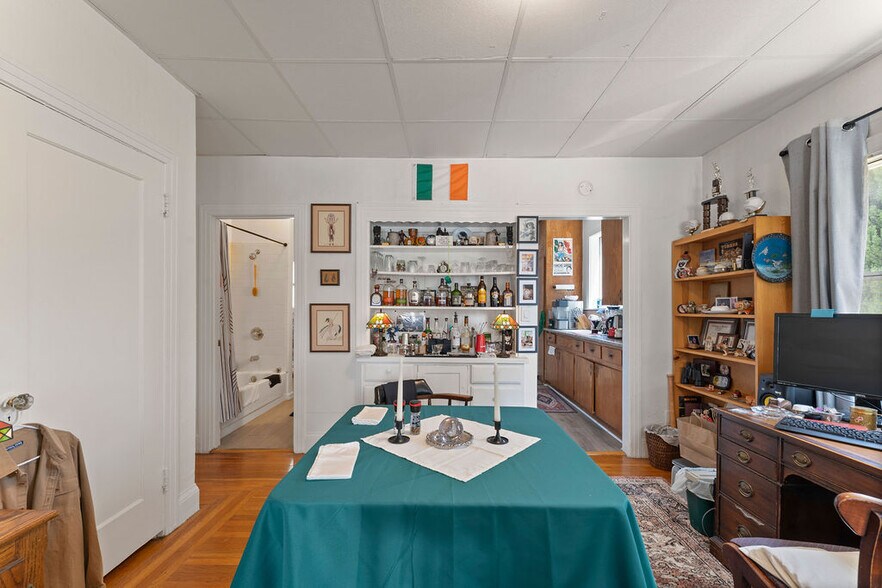More Photos Of 74 Pearl St, Oakland Apartments For Sale