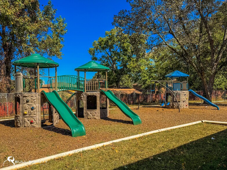 More Photos Of 2326 Bouldercrest Rd SE, Atlanta Daycare Center For Sale