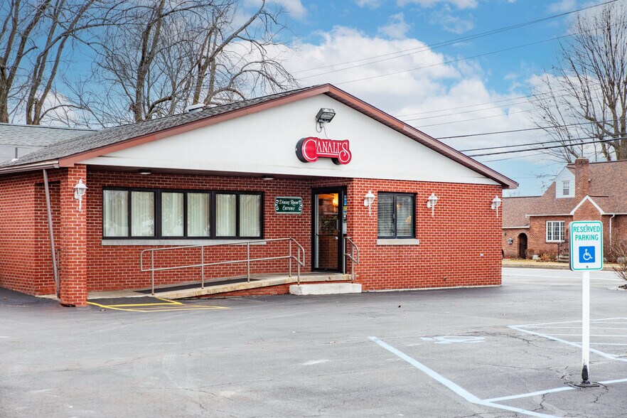 More Photos Of 126 Mariaville Rd, Schenectady General Retail For Sale