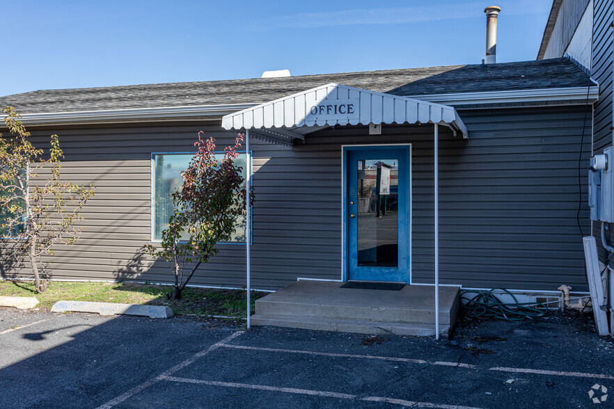 More Photos Of 1876 W Fortune Rd, Salt Lake City Manufacturing For Sale