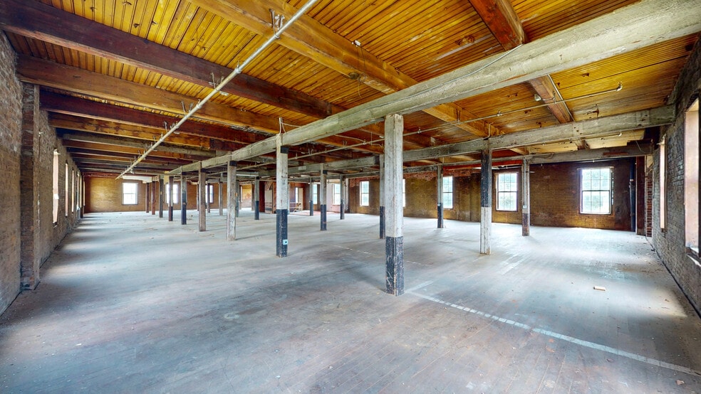 More Photos Of 35 Oakland St, Manchester Warehouse For Sale