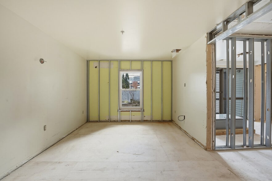 More Photos Of 659 Broad St, Emmaus Apartments For Sale