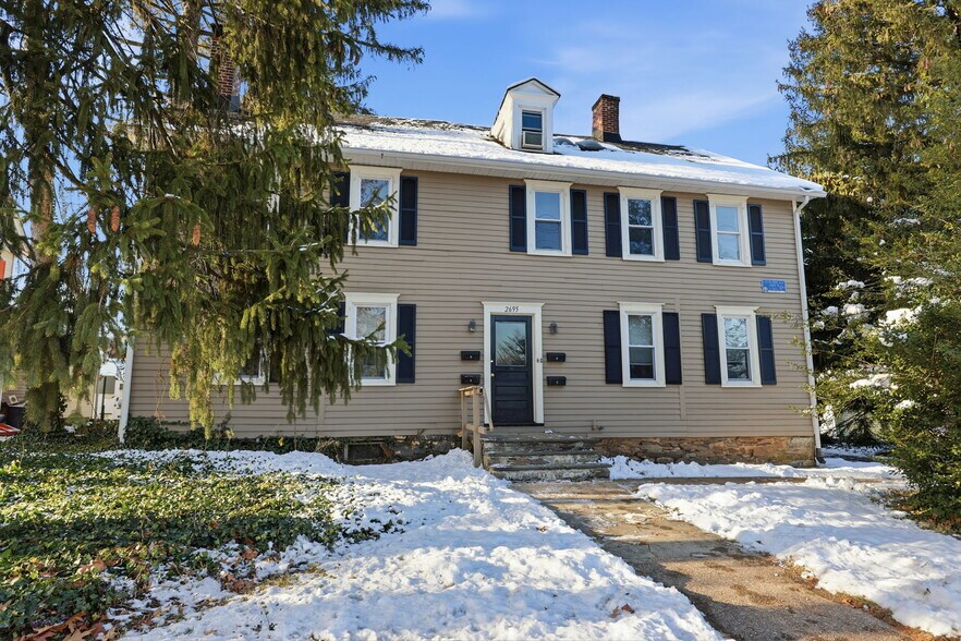 More Photos Of 2695 Main St, Lawrence Apartments For Sale