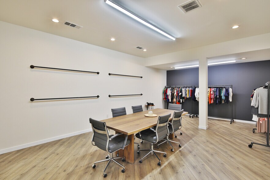 More Photos Of 2049-2053 E 38th St, Vernon Industrial For Sale