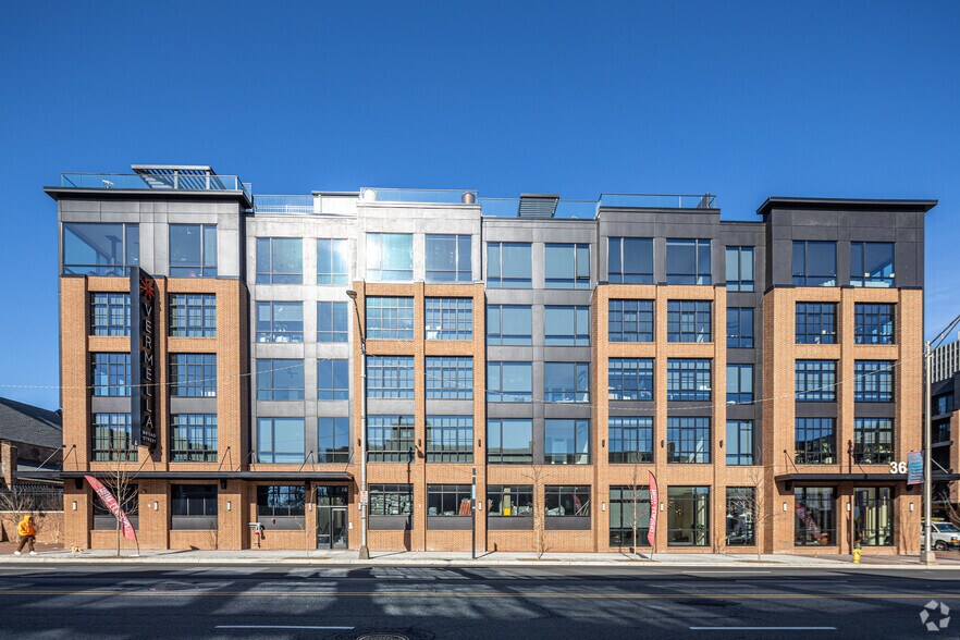 More Photos Of 349-377 Broad St, Newark Apartments For Lease