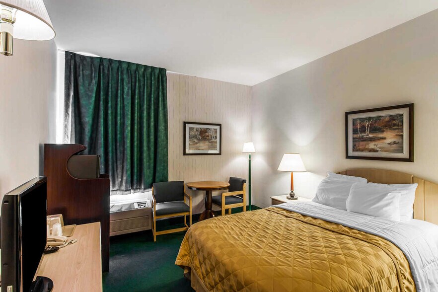 More Photos Of 3710 Meridian St, Bellingham Hospitality For Sale