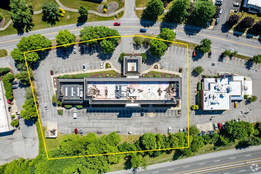 More Photos Of 210 Executive Dr, Cranberry Township Hotel For Sale
