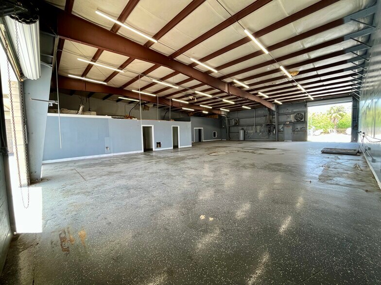 More Photos Of 4101-4119 Bandy Blvd, Fort Pierce Unknown For Lease