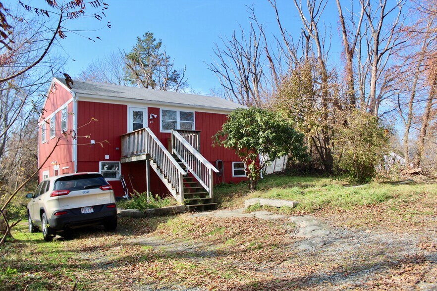 More Photos Of 44 Concord St, Gloucester Land For Sale