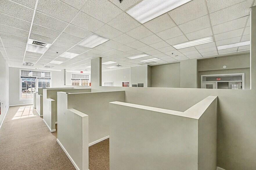 More Photos Of 415-417 Wolfe St, Fredericksburg Medical For Lease