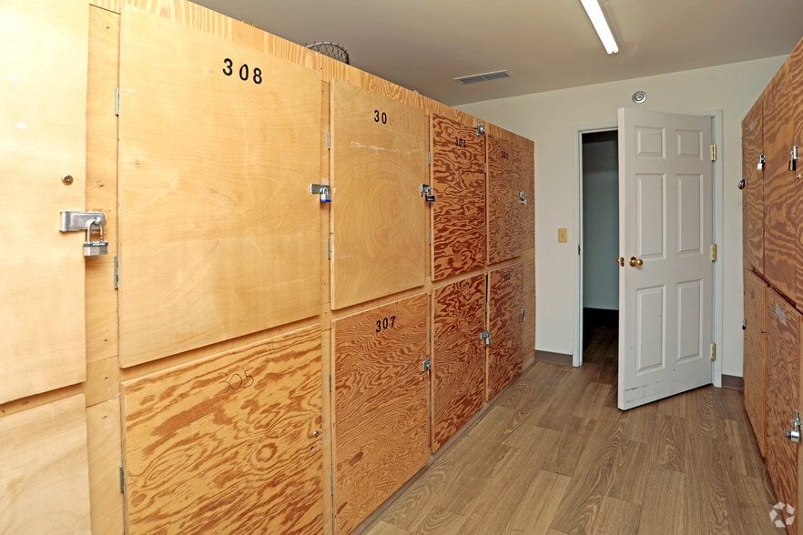 More Photos Of 3345 Military St, Port Huron Apartments For Sale