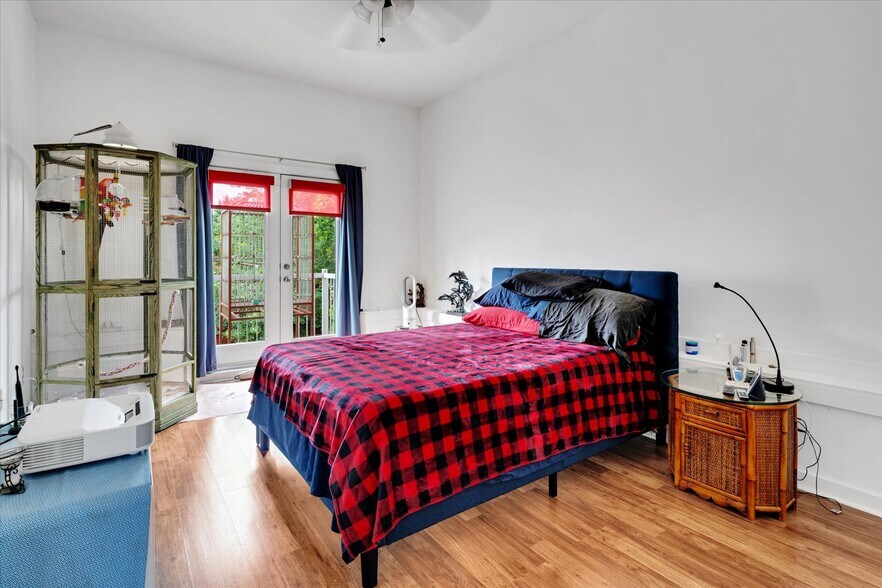 More Photos Of 282 Walker St SW, Atlanta Apartments For Sale