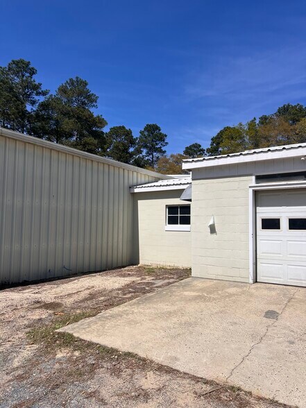 More Photos Of 3619 Murdocksville Rd, West End Flex For Sale