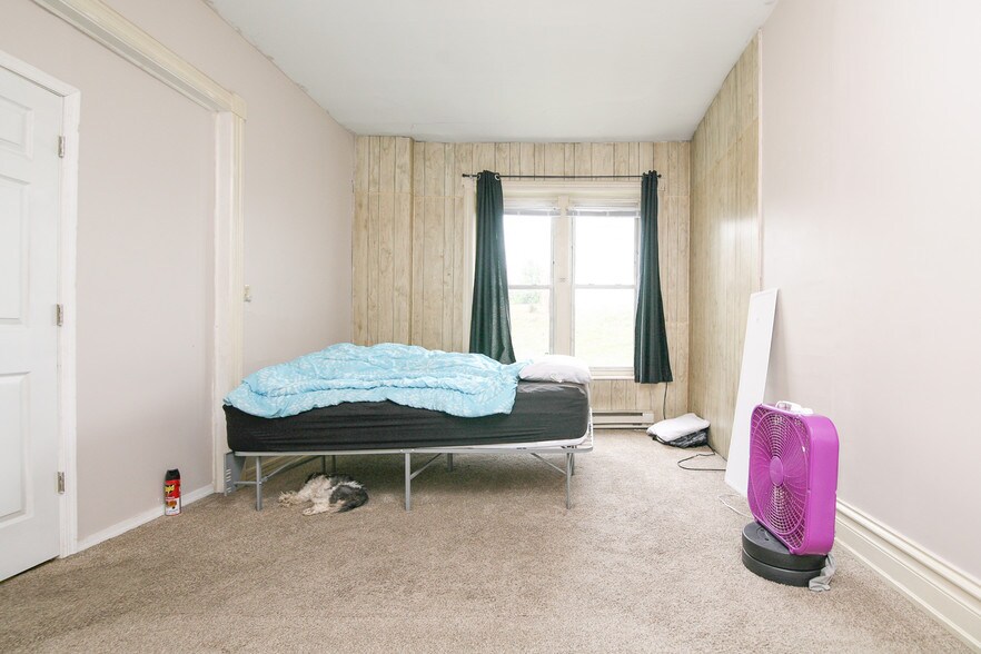 More Photos Of 2102 S Lehigh Ave, Whitehall Apartments For Sale