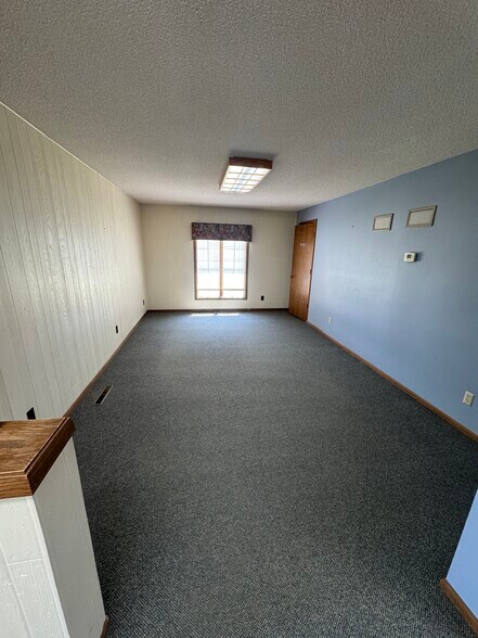 More Photos Of 200 E Wisconsin St, Seymour Township Office For Sale